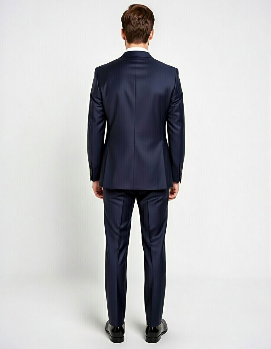Navy Blue – A global symbol of confidence.